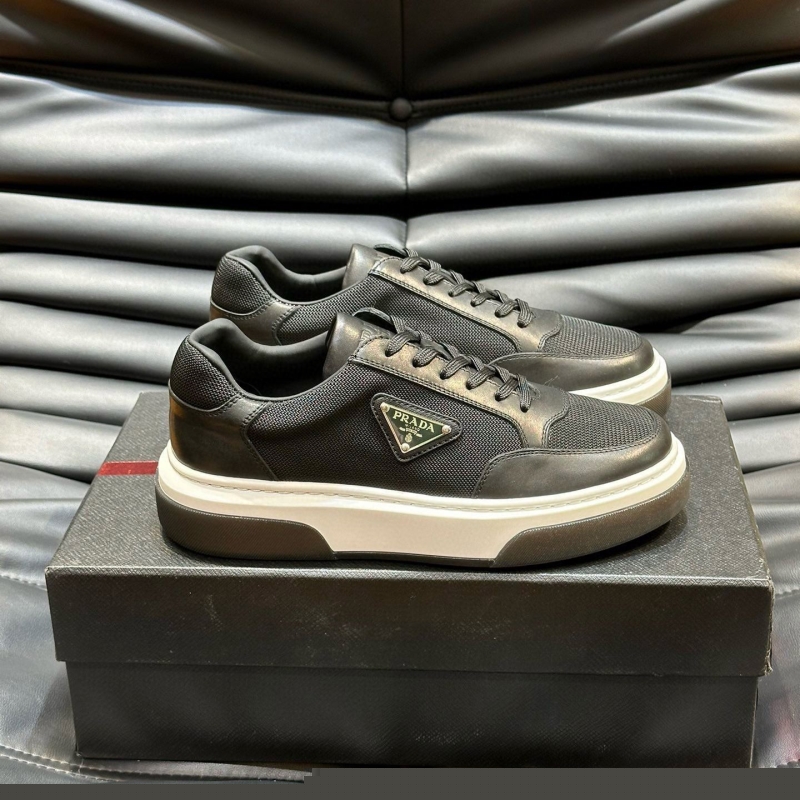 Pra*a casual shoes